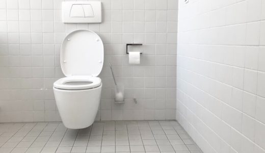 《夢占い》トイレの夢は運気や全体運アップの兆し？漏らす・詰まるなど30のケースを解説